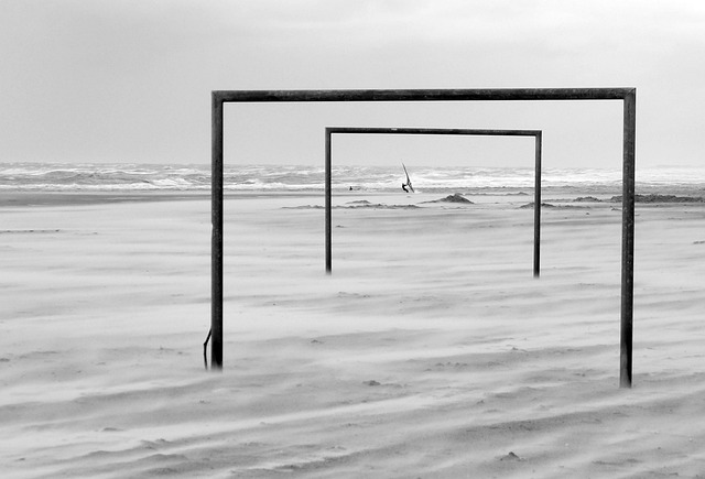 库里通过其 库里通过其